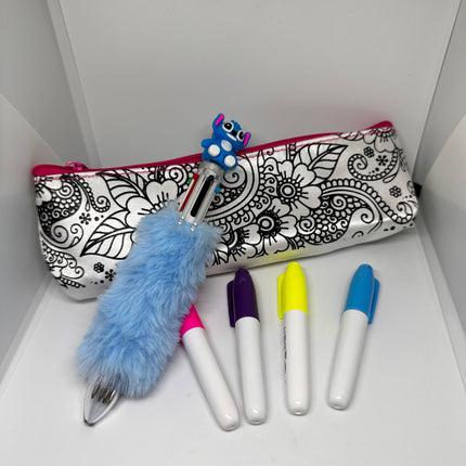 Zestaw szkolny 5 elementów z piórnikiem tuba, 4 markerami i długopisem z postacią Sticha