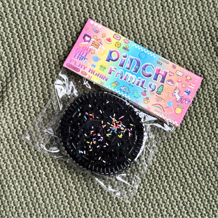 Gniotek Antystresowy Oreo 6 cm – Sensoryczna Radość dla Każdego