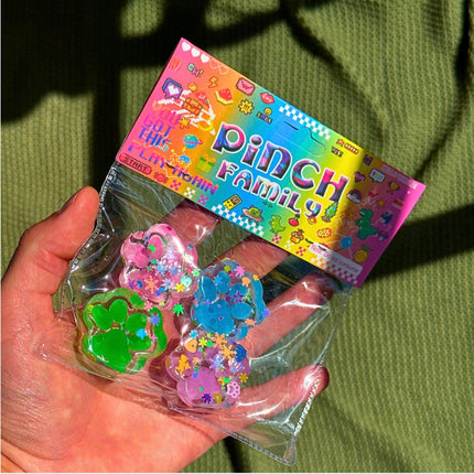 Zestaw 4x Mini Gniotek Antystresowy – Urocze Kocie Łapki z Brokatem