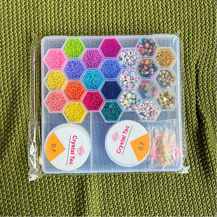 Kreatywny Duży Zestaw Koralików do Tworzenia Biżuterii